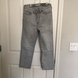 Levi’s Wedgie Straight light Gray Jeans size 28